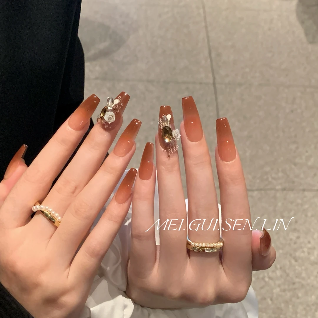 枫糖 玫瑰森林温柔焦糖渐变秋冬氛围感显白不挑皮手工穿戴甲