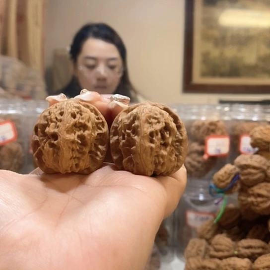 文玩核桃吊坠35野狼