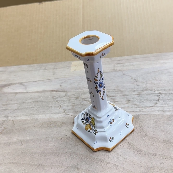精品瓷器。