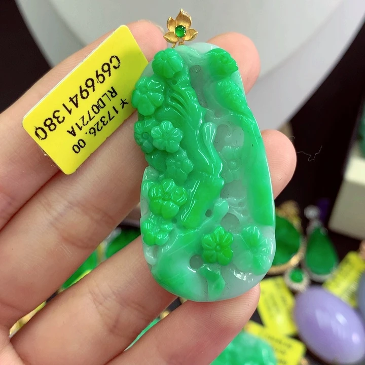 翡翠18K金镶嵌吊坠(不含链)