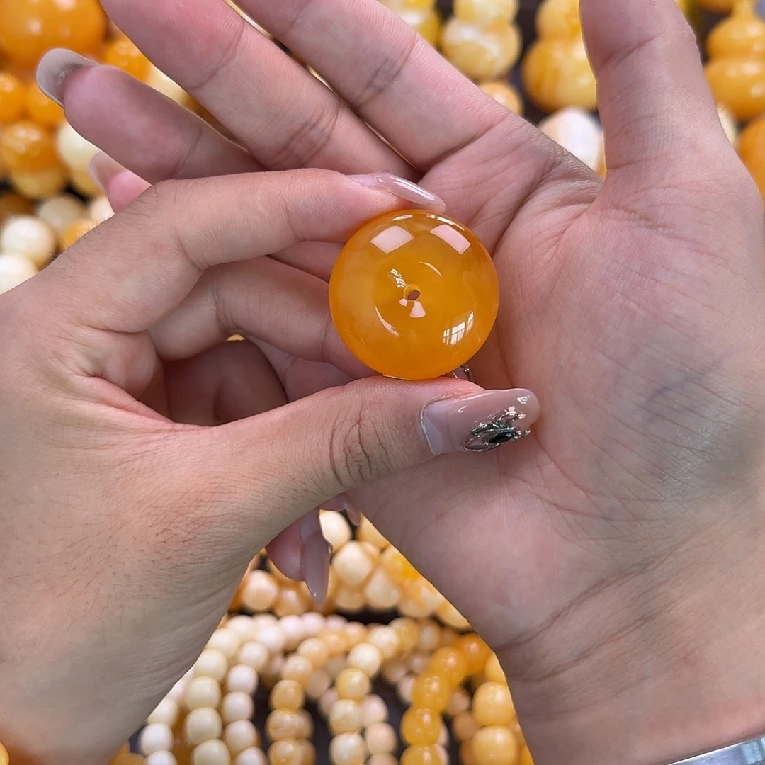 蜜蜡未镶嵌珠宝奇石11.6g