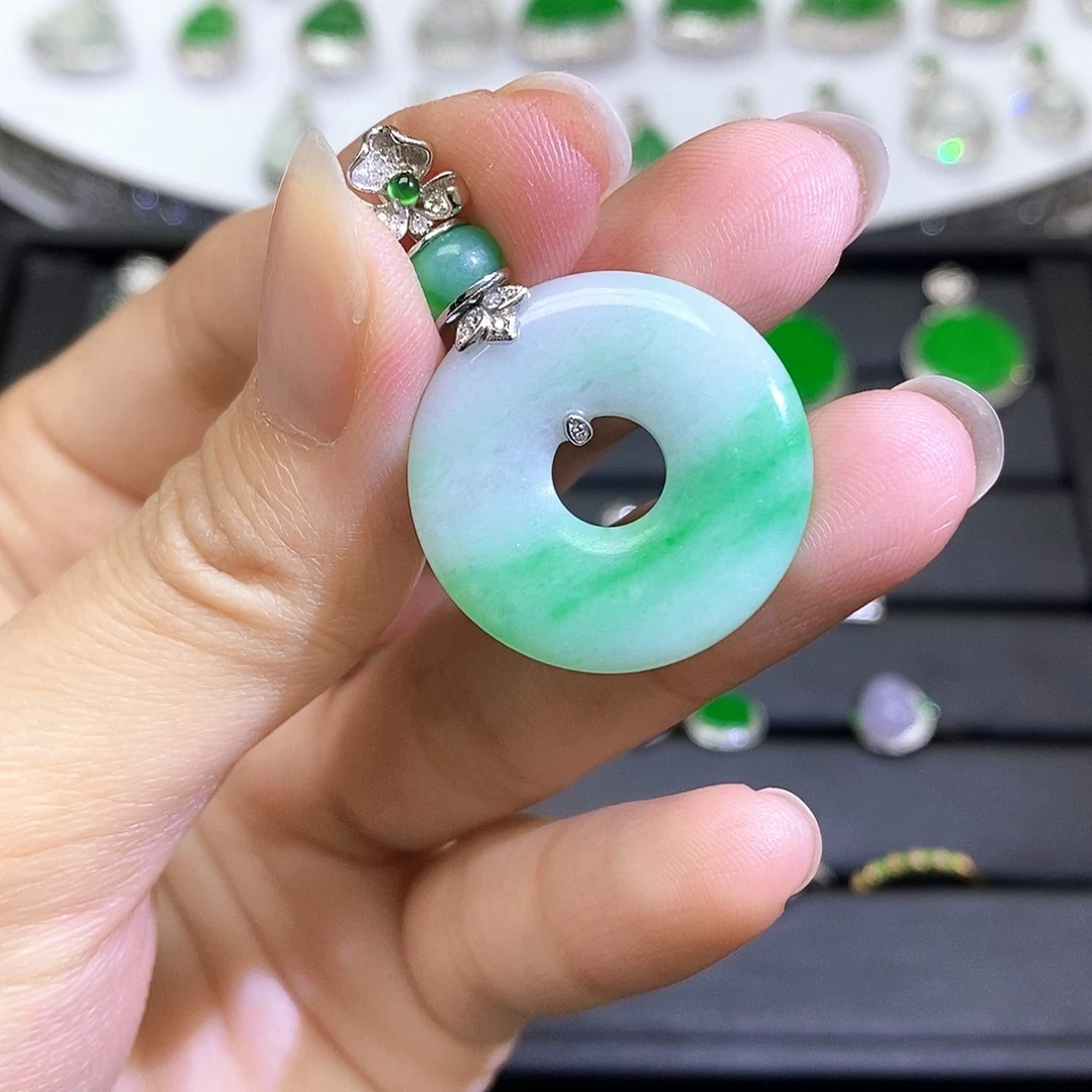 翡翠18K金镶嵌吊坠(不含链)