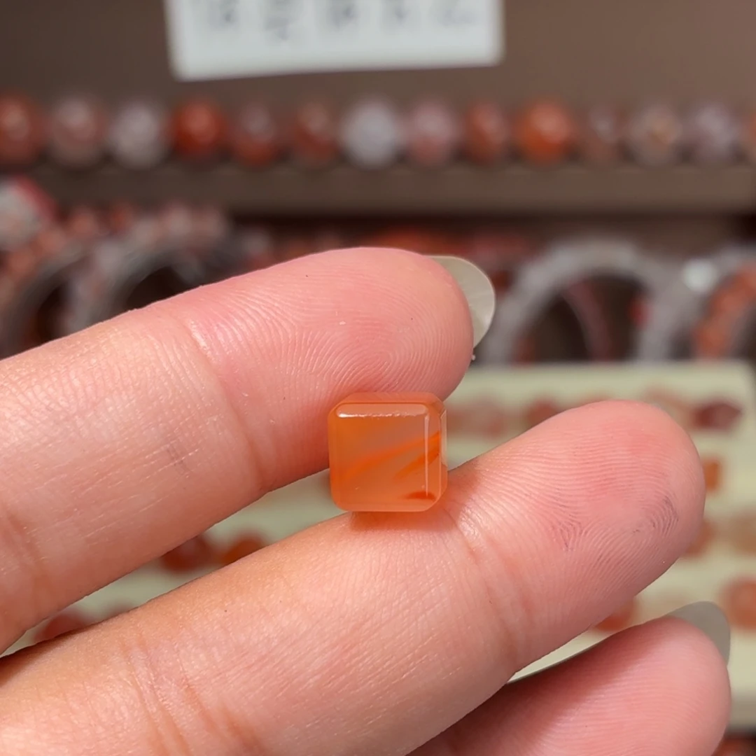 南红玛瑙未镶嵌川料7咪方糖