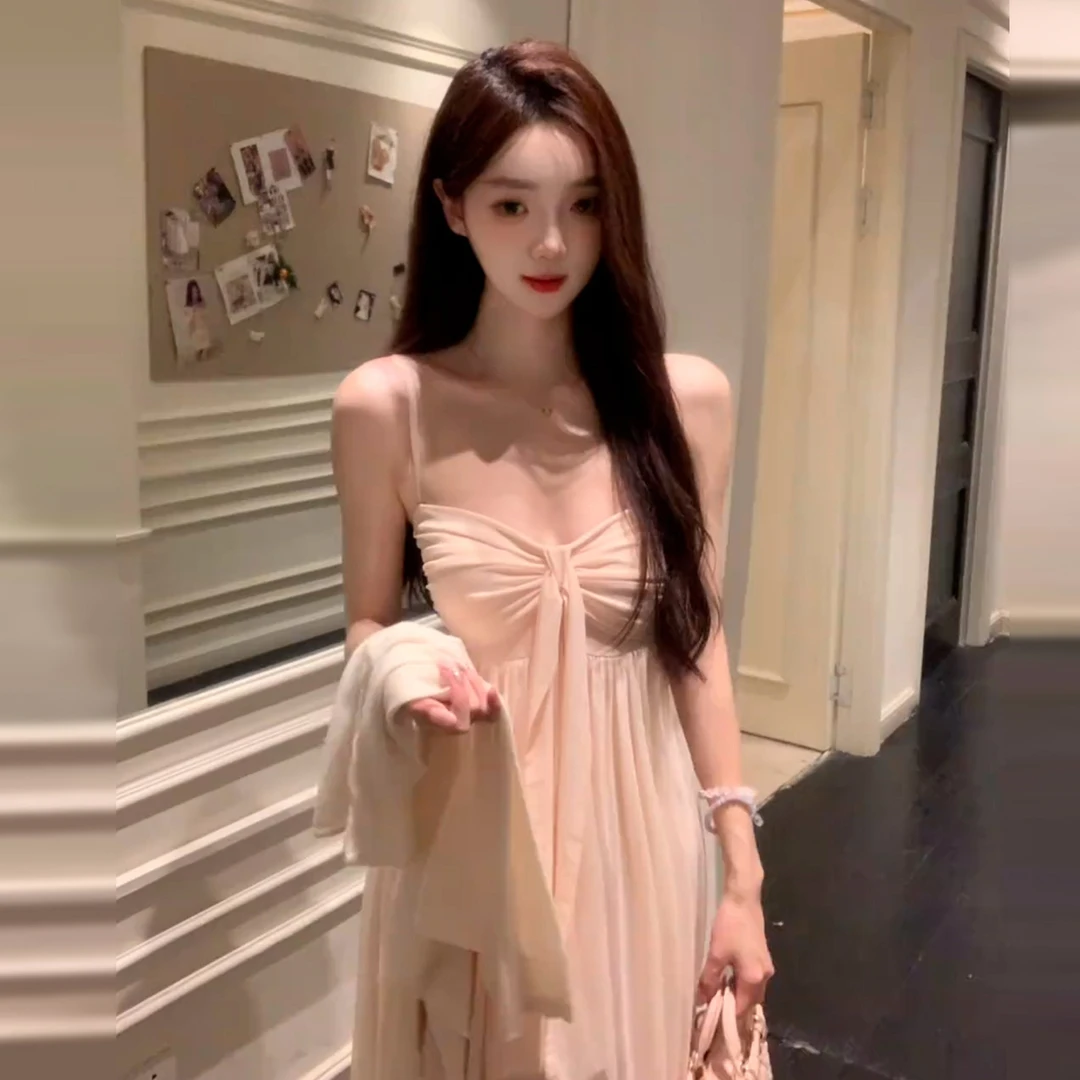 法式粉色吊带连衣裙子女夏季2025新款海边度假风收腰气质抹胸长裙