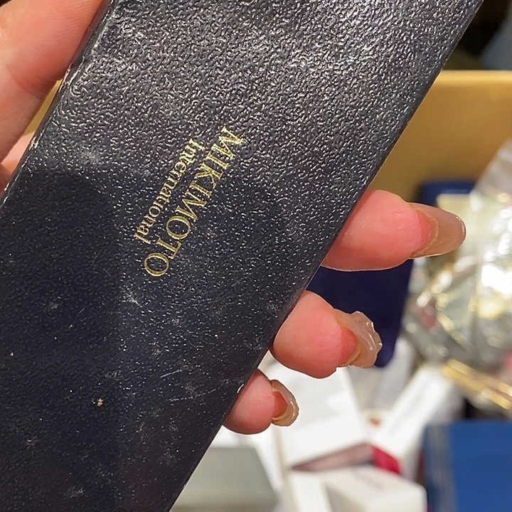 泡***子中古香水沐浴露持久留香