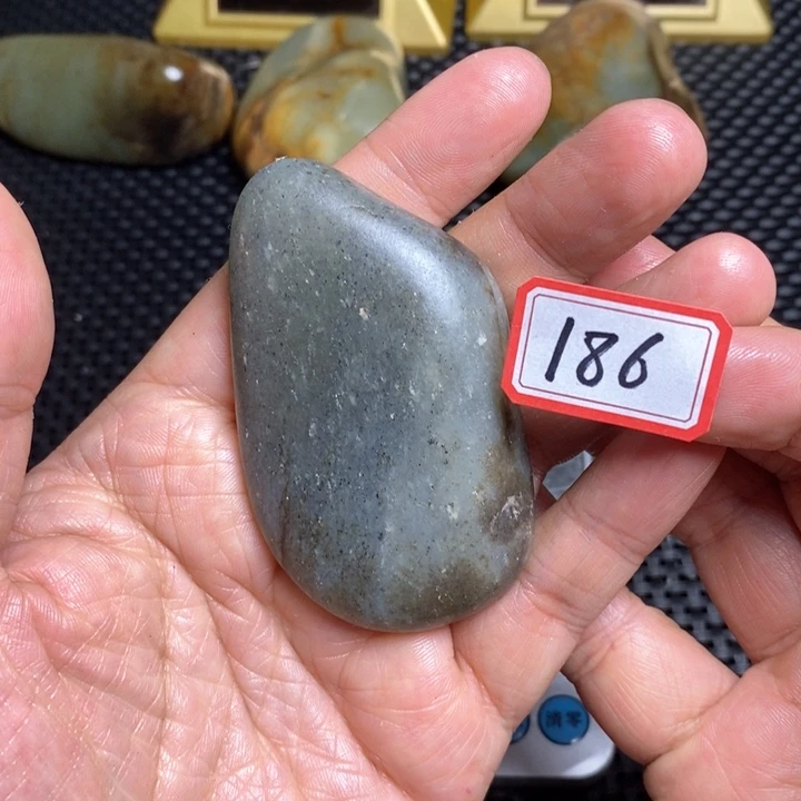 未镶嵌和田玉把件186