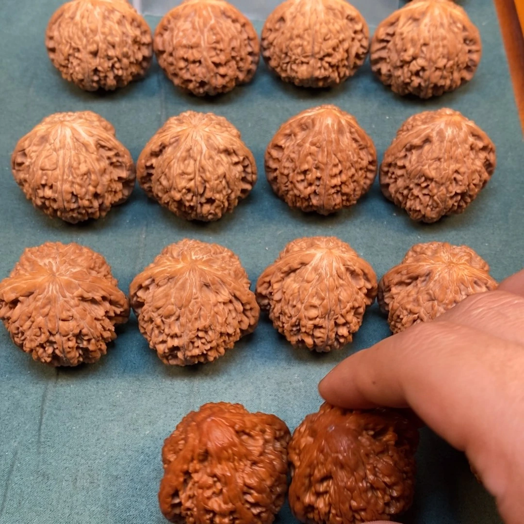 N***e吊坠文玩核桃新品种