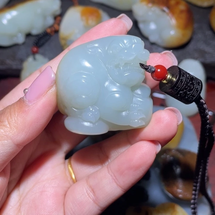 和田玉未镶嵌挂件