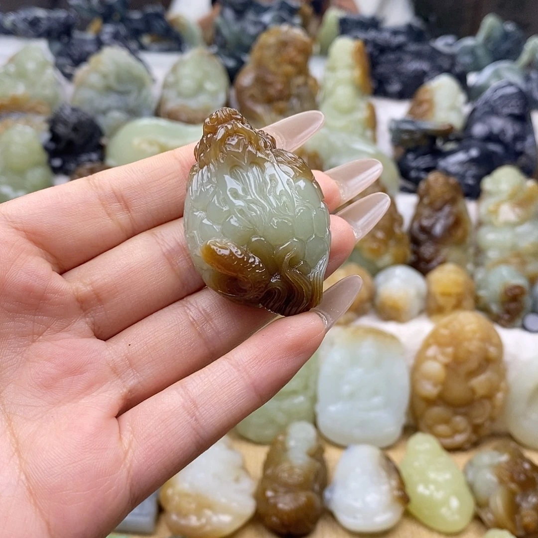 颈饰未镶嵌和田玉