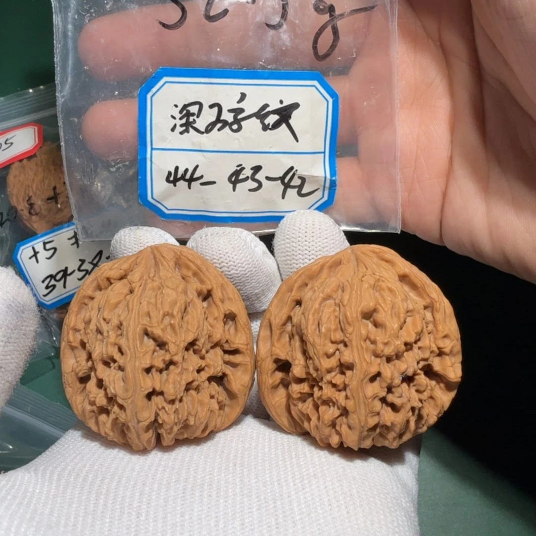 文玩核桃吊坠南疆万字31