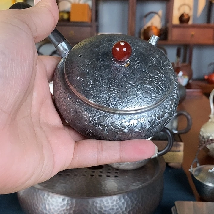 イ***哥手工制作紫铜壶工艺