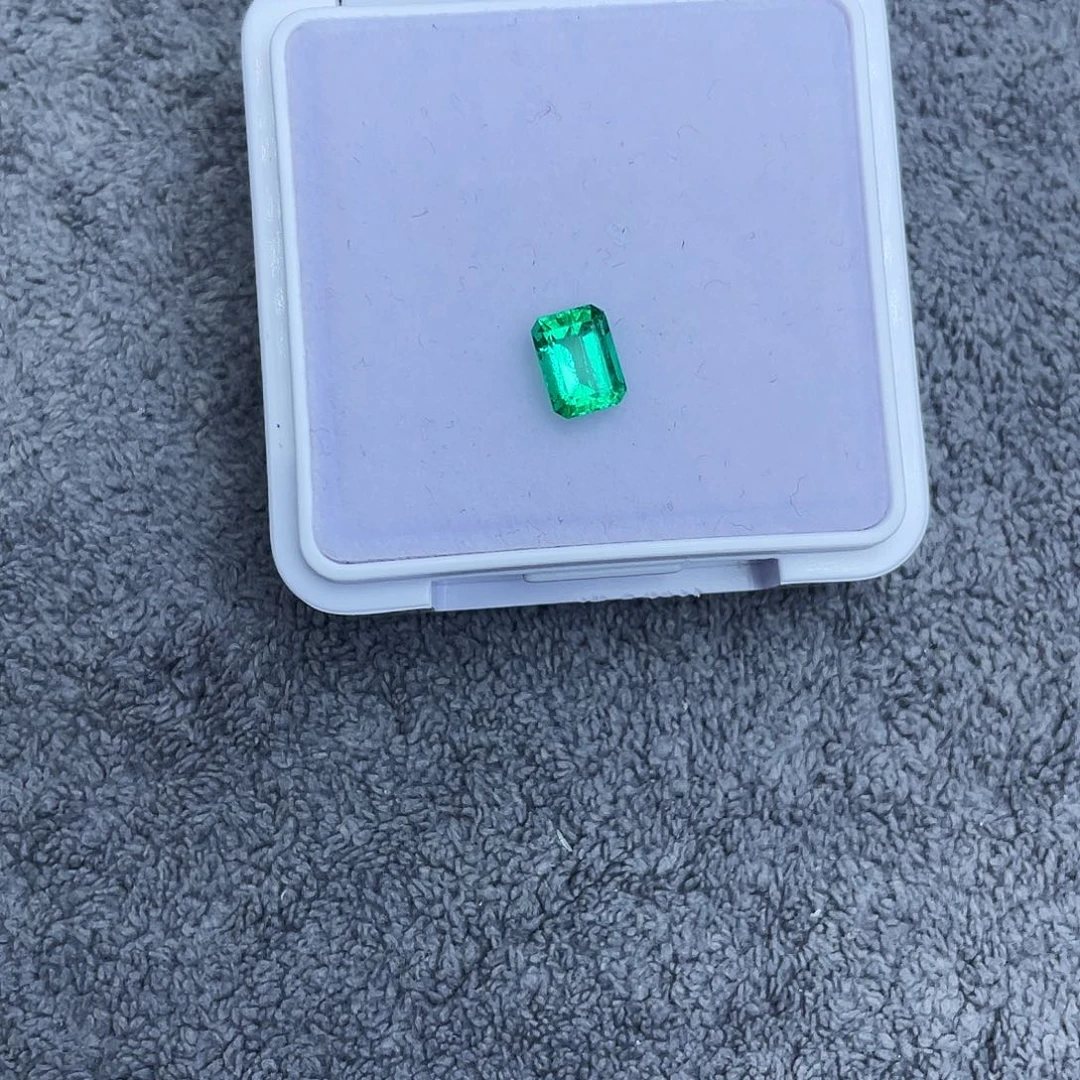 s***r祖母绿裸石0.654Ct