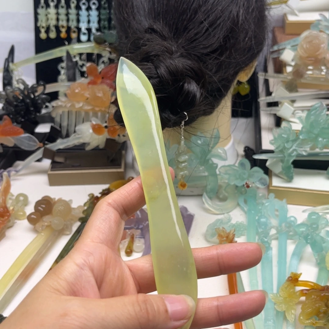 水***澜蛇纹石玉未镶嵌发簪