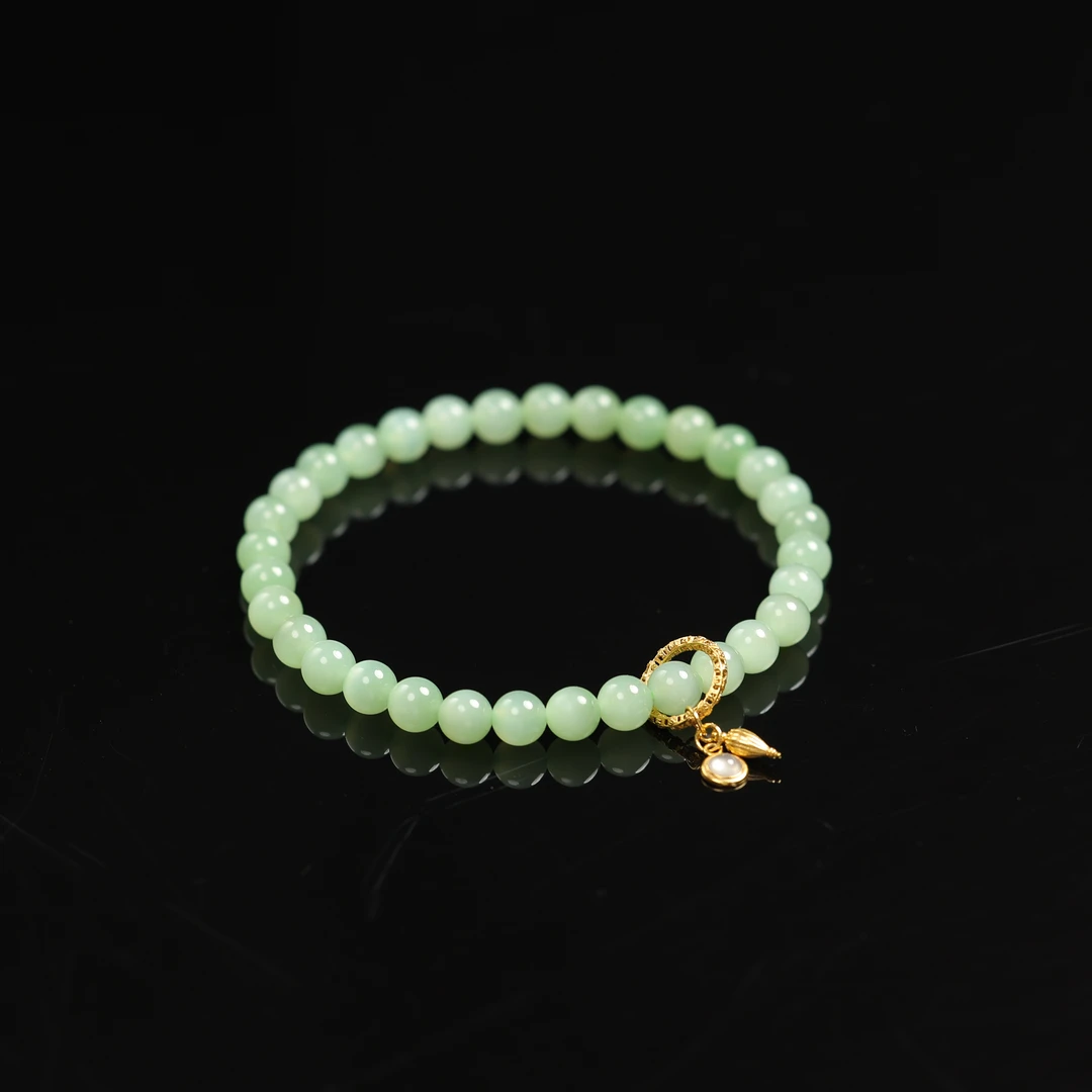 本真 | 曼岚 | 严选精品和田玉高色黑羊洞薄荷绿5mm+手串