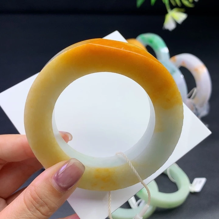 未镶嵌手镯定制翡翠