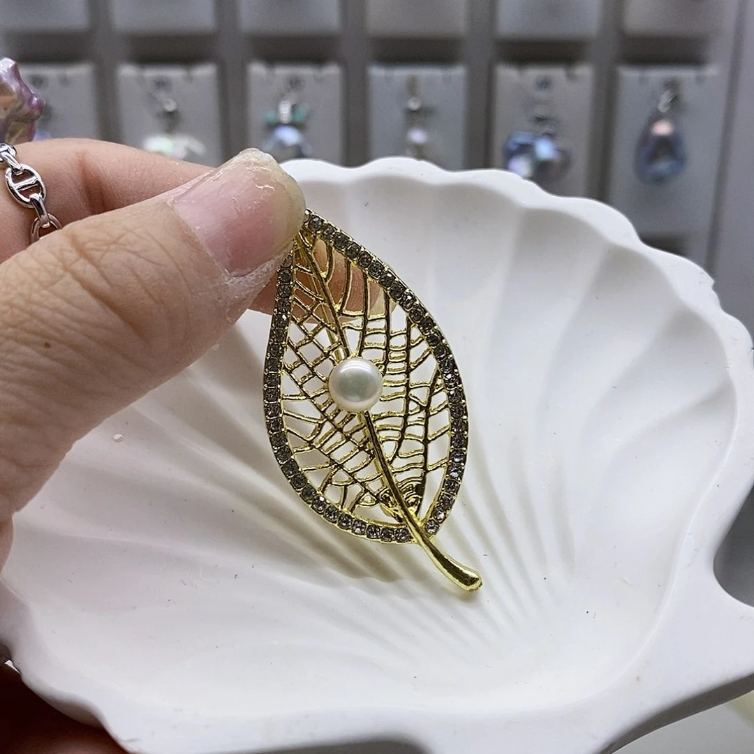 颈饰合金淡水珍珠