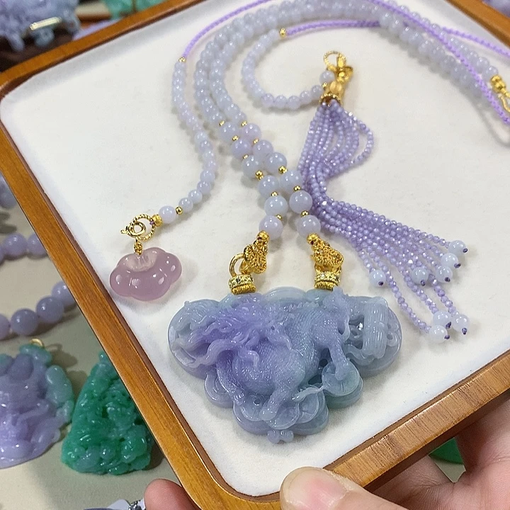 翡翠未镶嵌颈饰翡翠吊坠