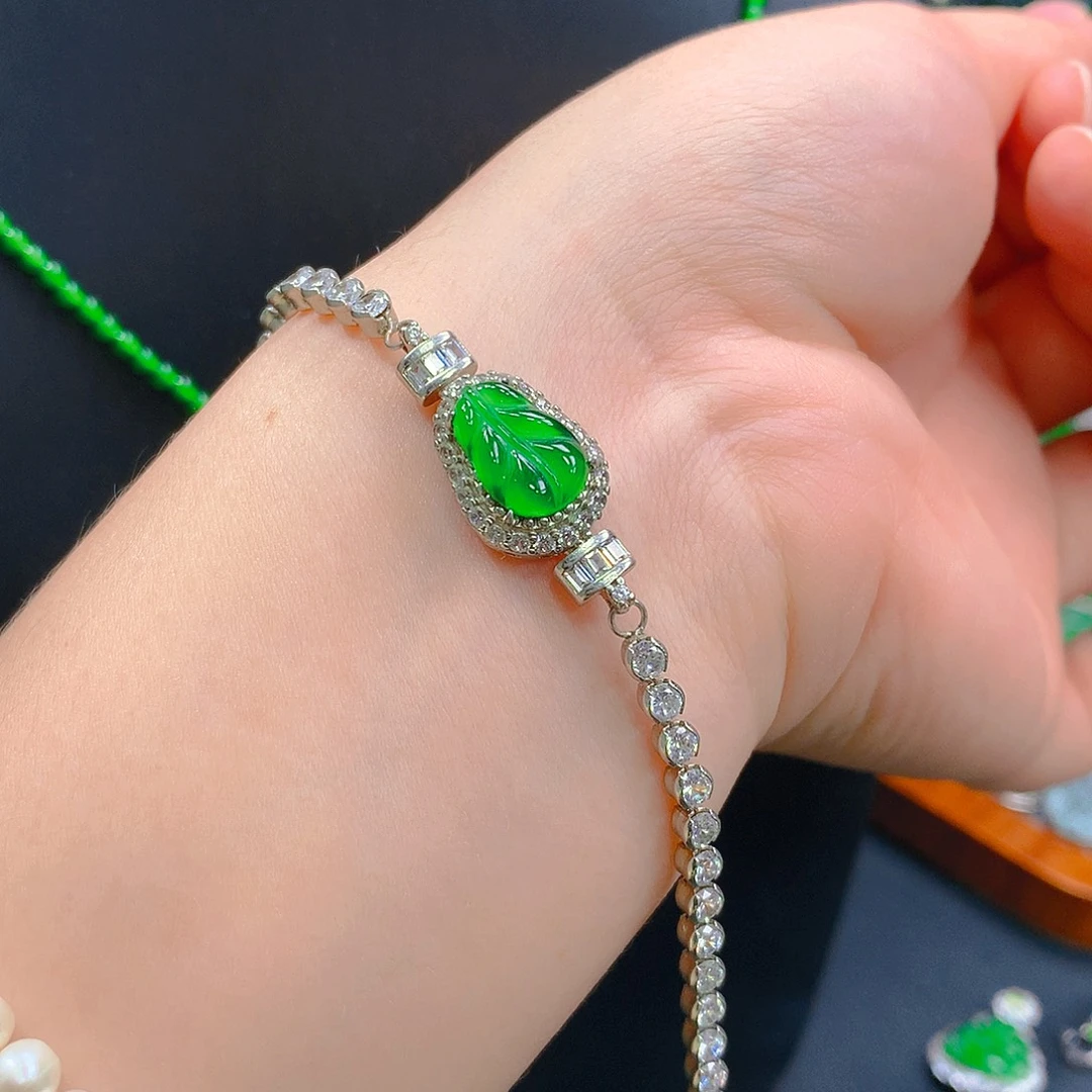 翡翠未镶嵌吊坠(不含链)手串