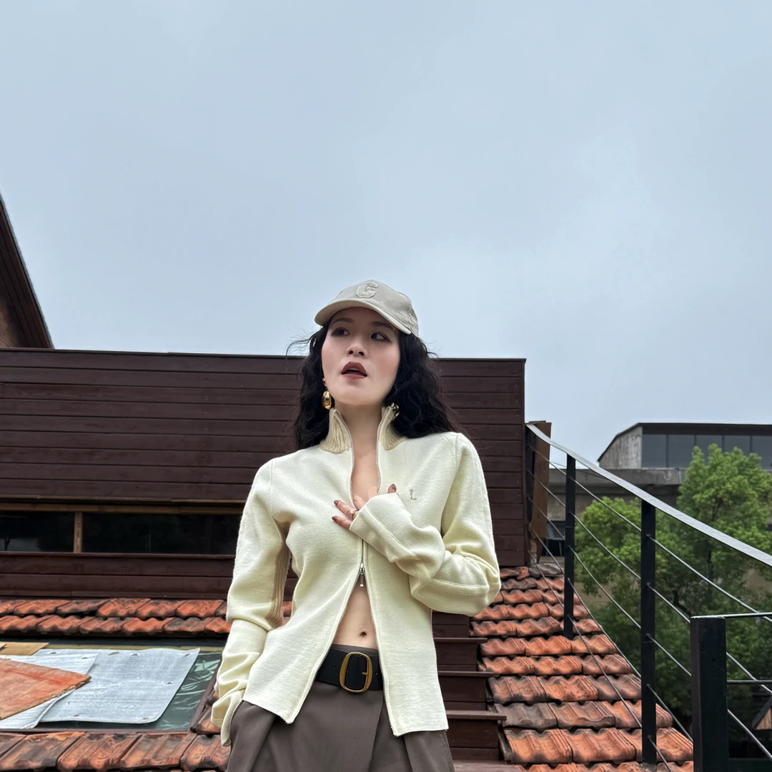 MIRROR 【涛姐精选】 屋顶女孩米色双拉链羊毛毛衣