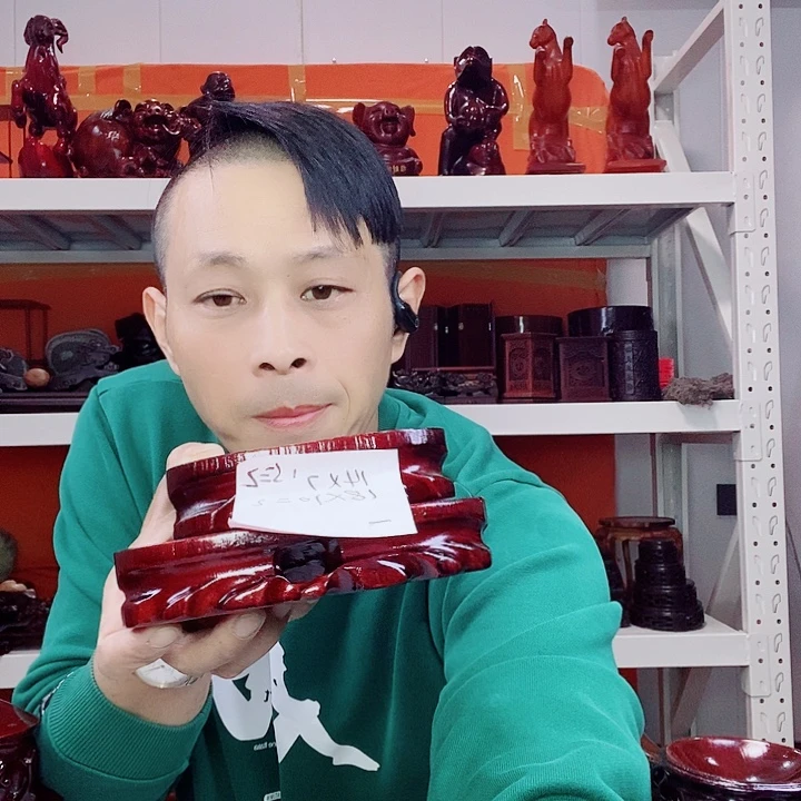 用***8红木奇石底座马拉丝工艺品