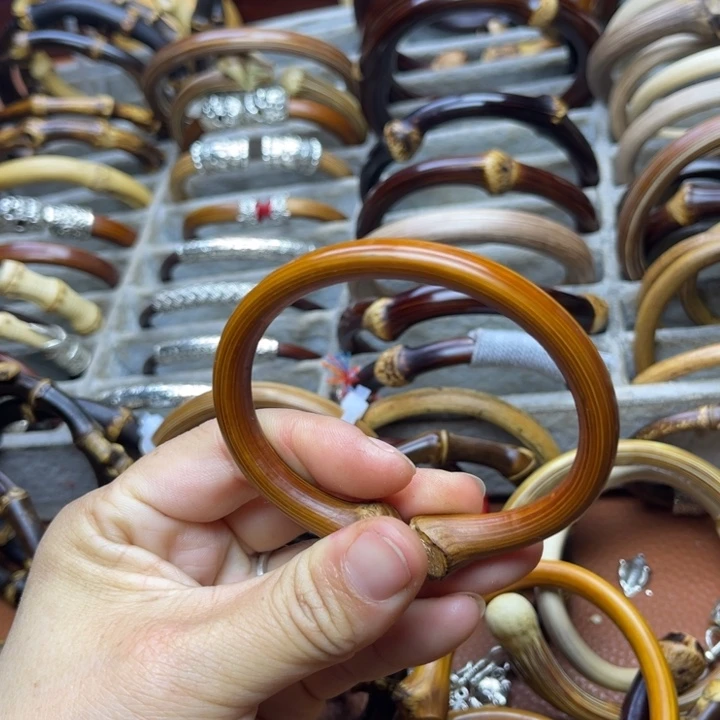 鸡翅木陈**金我们在这里