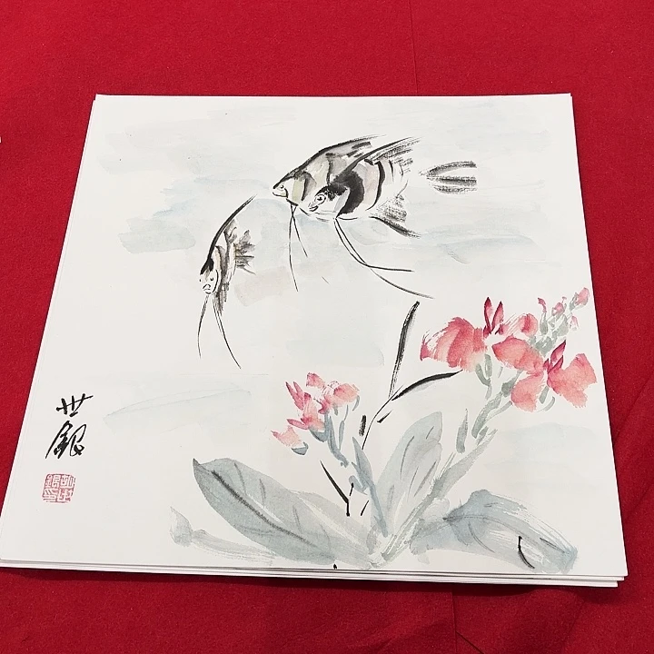 国画花鸟等多种鸟类的栖息