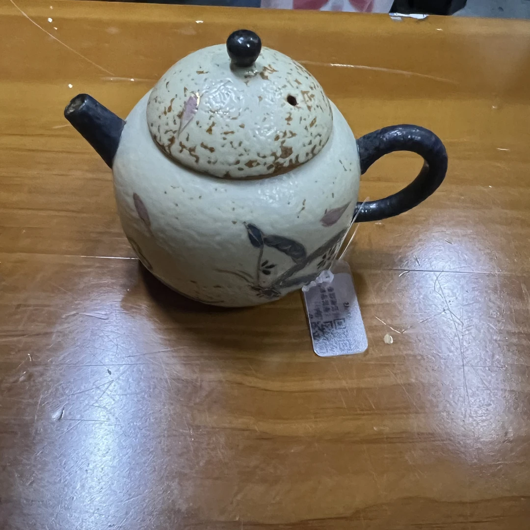 【陶珊居】祥云蝴蝶壶（斋居底款，100ml）（Q7645）