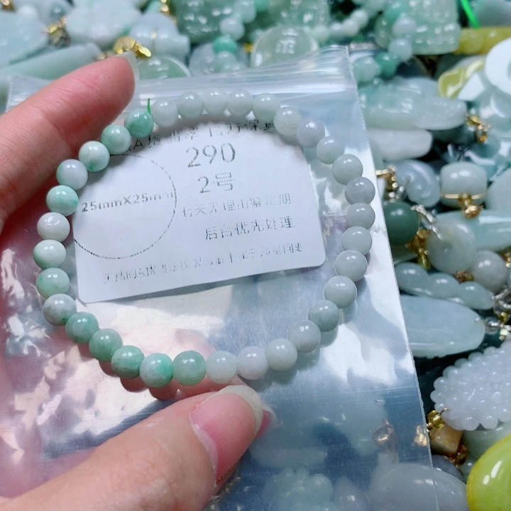 翡翠戒指未镶嵌翡翠