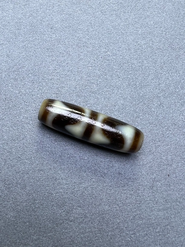 藏系回流玛瑙 虎牙图腾 规格38/11.4