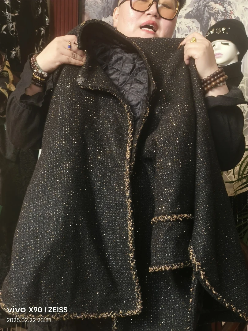 秋冬小香风枪驳领金属织带时尚套装