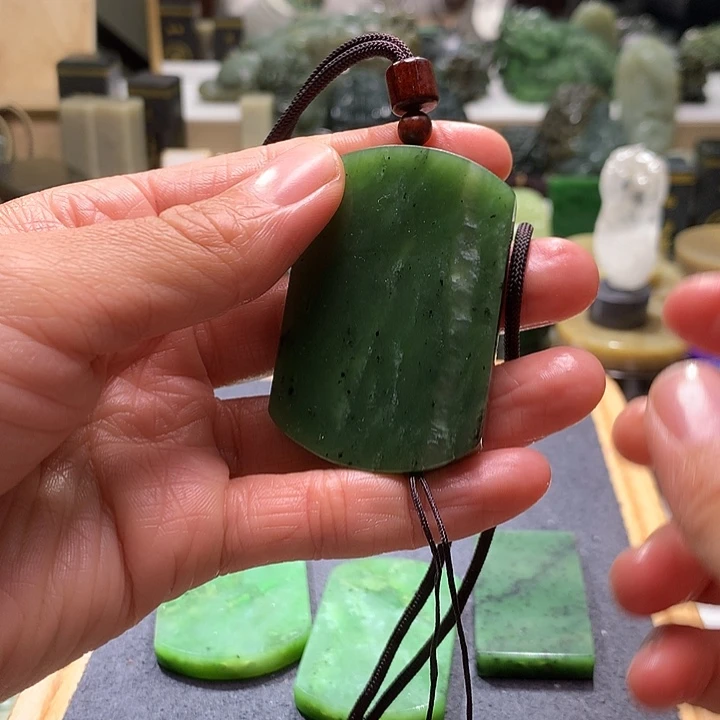 和田玉未镶嵌珠宝半成品