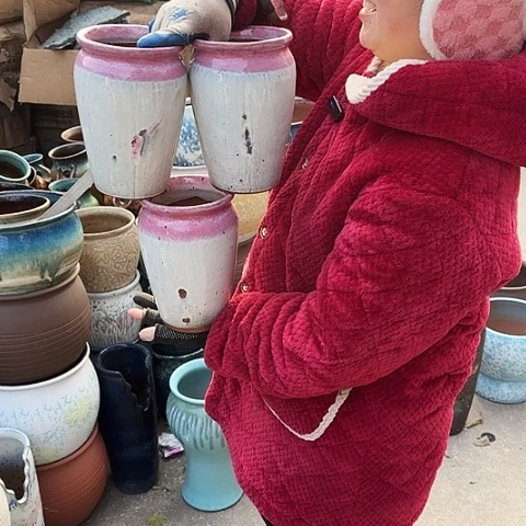 口14高20瑕疵盆子。