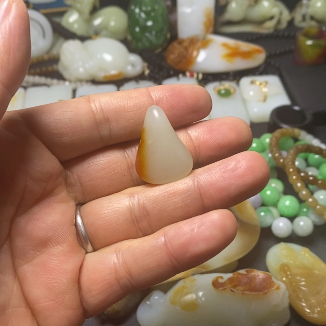 和田玉吊坠(不含链)未镶嵌