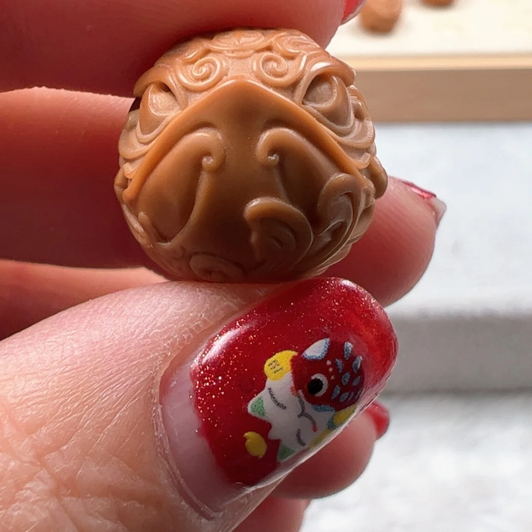 7号猴头雕刻锦鲤配饰