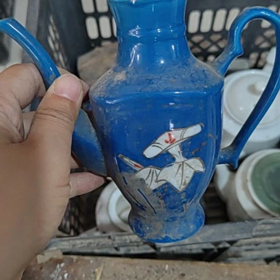 酒***歌有机玻璃精美摆件（不退换）