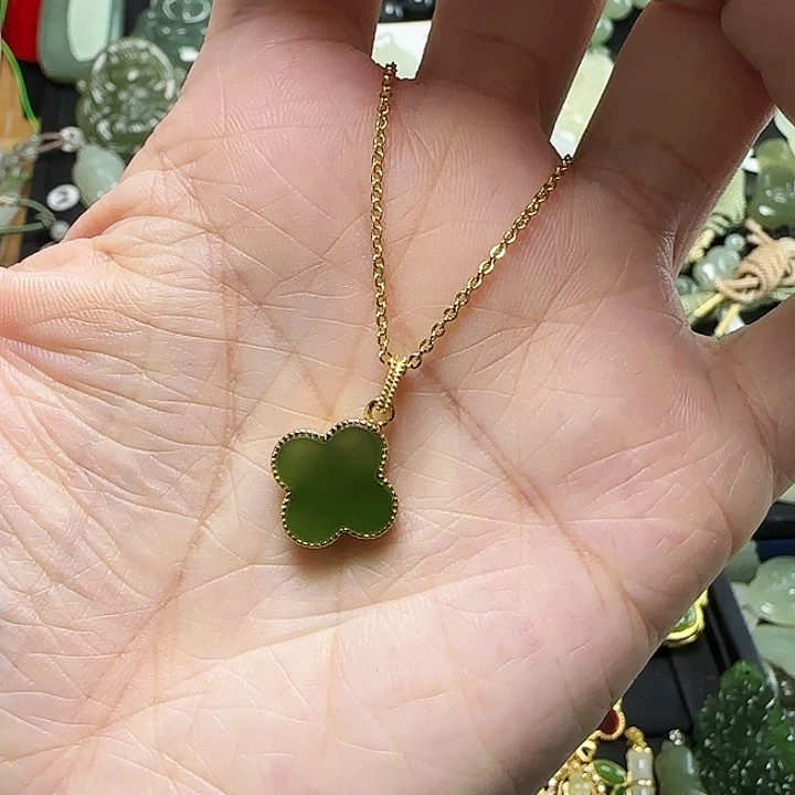 吊坠(赠链)银S925镶嵌和田玉