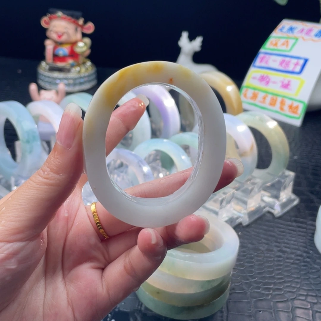 未镶嵌51-57贵妃定制翡翠