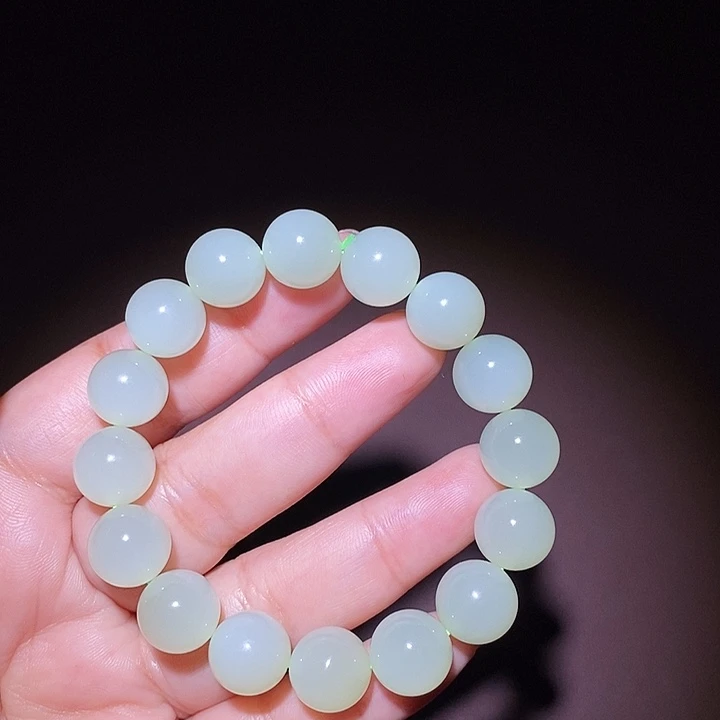 正***中和田玉（糖玉）未镶嵌颈饰