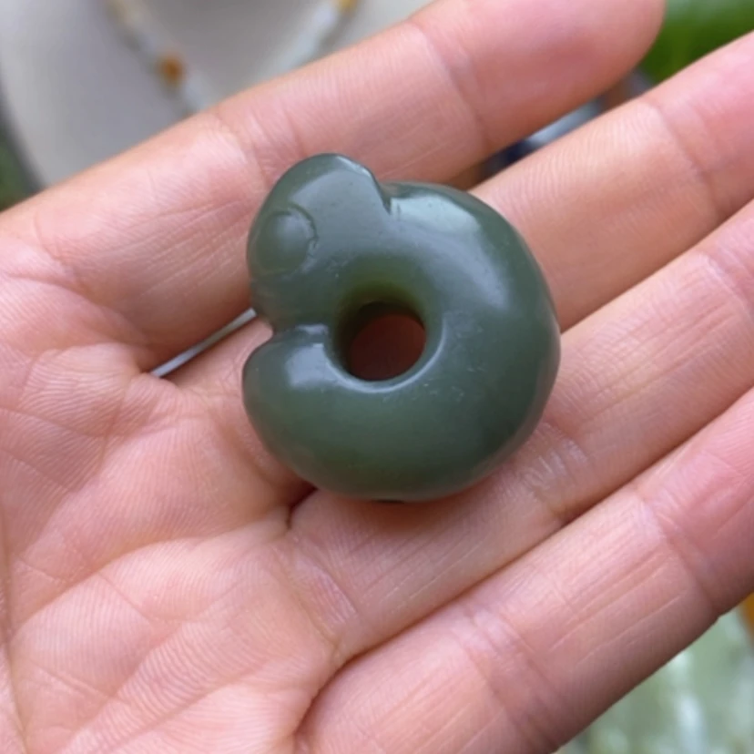 【闪购商品】未镶嵌岫岩河磨玉（透闪石质玉）挂件