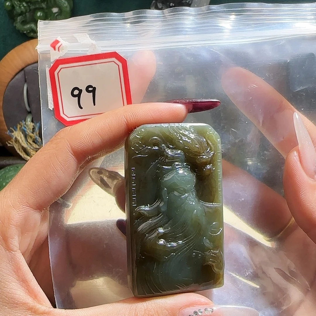 霞***姐和田玉未镶嵌珠宝半成品