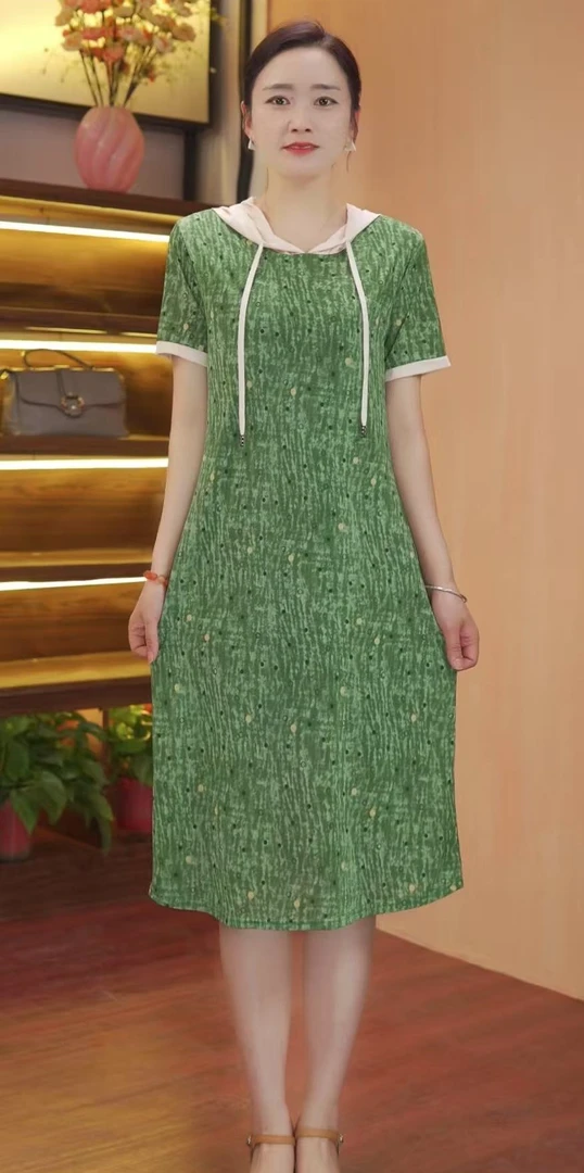 2025夏季新款减龄显气质妈妈装中长款百搭显瘦时尚女装连帽连衣裙
