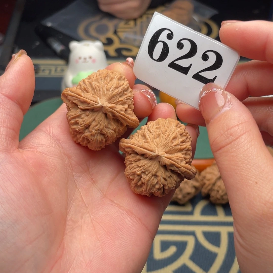 文玩核桃吊坠38全品白狮子622号