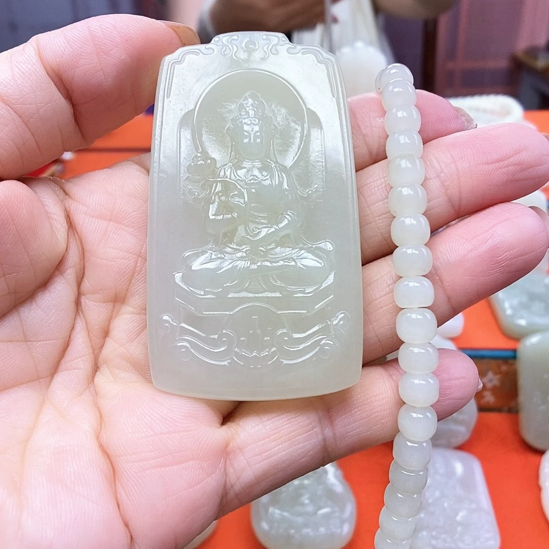 颈饰未镶嵌和田玉瘪****