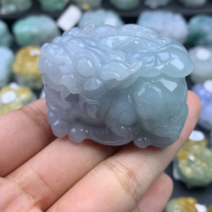 翡翠未镶嵌颈饰西**?天然缅甸翡翠