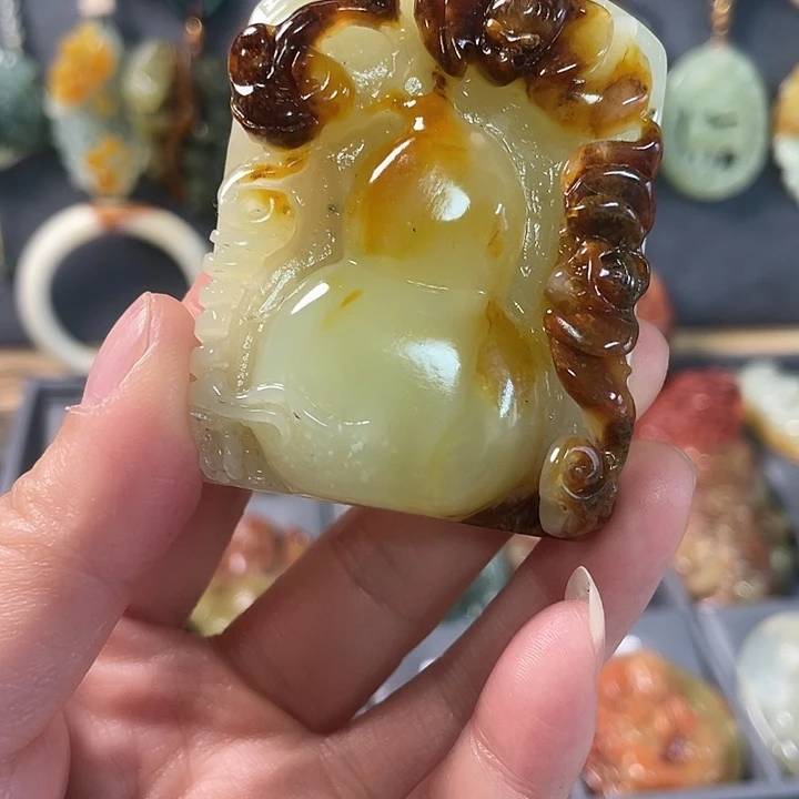 蛇纹石玉未镶嵌挂件