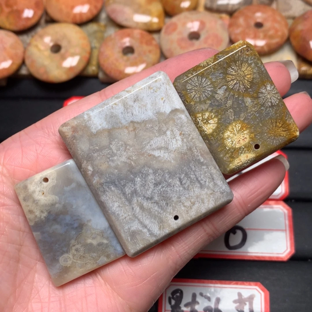 【闪购商品】硅化玉颈饰未镶嵌用****2