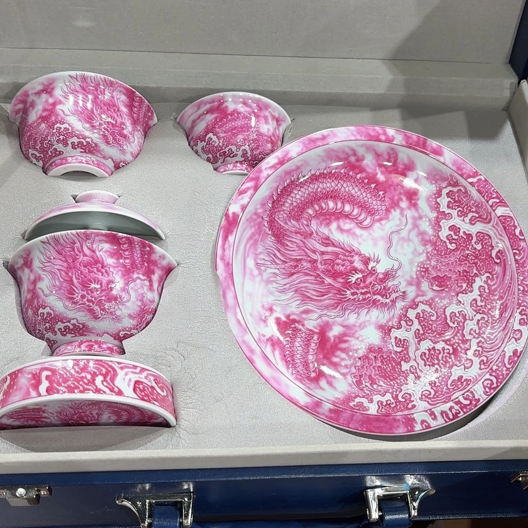 瓷片景德镇瓷器精品陈列