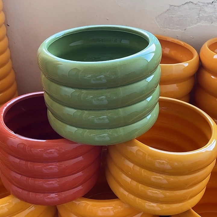 陶盆有孔 瑕疵针孔漏釉介意勿拍外口 13外15高11