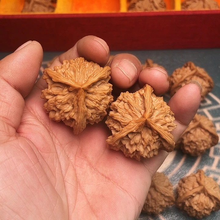 狂***生文玩核桃吊坠一图一物