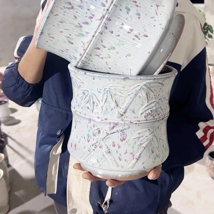 高度22厘米口20厘米